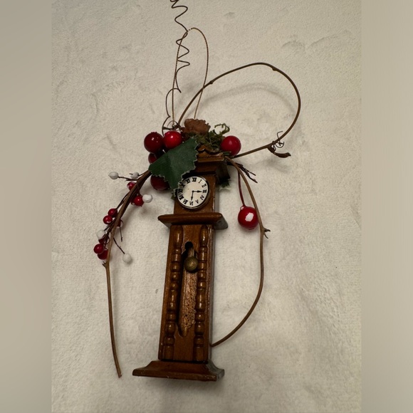 Vintage Wooden Clock Christmas Ornament - Picture 10 of 10